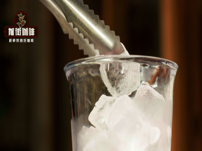 Lịch sử cà phê túi lọc | Sự khác biệt giữa cà phê túi lọc và cà phê pha tay là gì? Điều chỉnh lượng nước rót như thế nào khi làm cà phê đá bằng túi lọc?