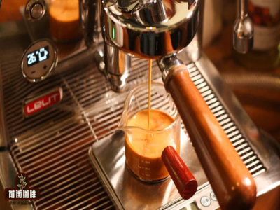 Hướng dẫn pha cà phê bằng bình Moka | Sự khác biệt giữa bình Moka van đơn và van đôi nằm ở đâu? Những loại cà phê espresso hạt đơn SOE nào phù hợp để tự pha cà phê bằng bình Moka tại nhà?