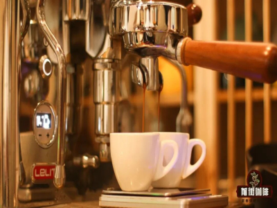 Pha chế cà phê Ý | Có cần dùng thông số chiết xuất khác nhau cho espresso khi làm Americano và Latte không? Người mới học cà phê làm sao xác định thông số chiết xuất của espresso?