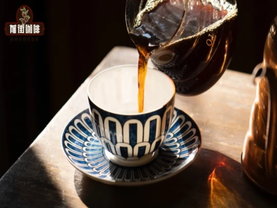 Chất lượng nước khác nhau ảnh hưởng như thế nào đến hương vị cà phê cold brew? Nước tinh khiết, nước suối núi, nước khoáng - loại nào pha cà phê ngon nhất? Loại hạt cà phê cold brew nào ngọt hơn?