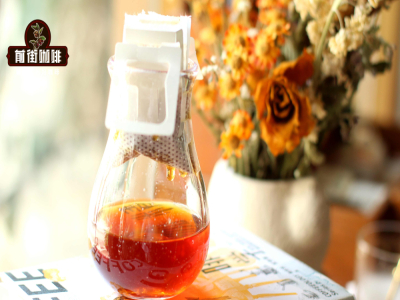 Cà phê túi treo là gì? Cách uống và pha cà phê túi treo như thế nào? Cách pha đúng chuẩn túi treo. Tại sao uống cà phê túi treo lại tốt hơn cà phê hòa tan?