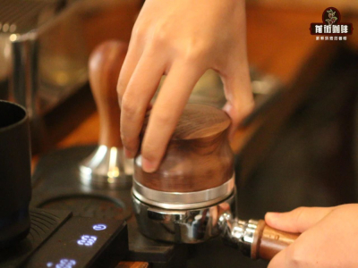 Nhập môn chiết xuất Espresso｜Người mới học pha cà phê làm thế nào để tạo ra cà phê espresso? Quy trình chiết xuất tiêu chuẩn của cà phê Ý gồm những bước nào?