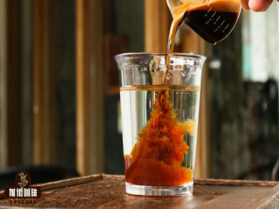 Cách làm cà phê Americano đá không đắng mà vẫn đậm vị? Cà phê espresso và cà phê Americano khác nhau như thế nào? Dùng espresso cấp đông nhanh để làm cà phê Americano có ngon không?